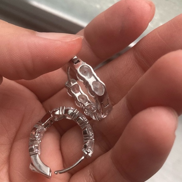 Hoops - Picture 6 of 8